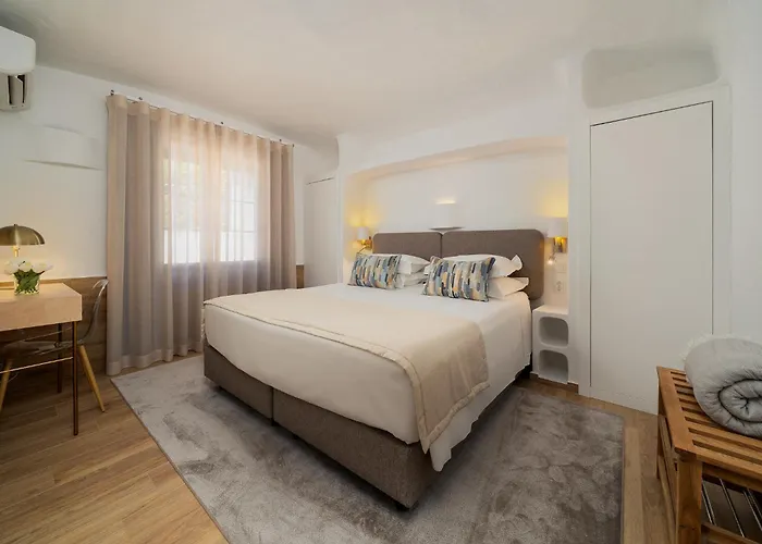 Villa Balaia - Luxury Boutique *