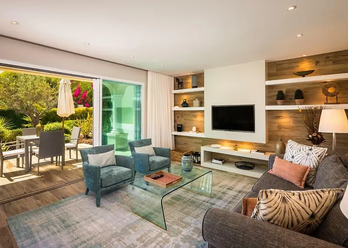 Villa Balaia - Luxury Boutique *