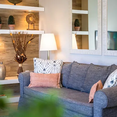 Balaia - Luxury Boutique אלבופיירה