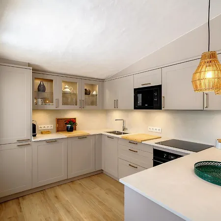 Balaia - Luxury Boutique