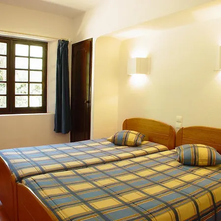 Balaia - Luxury Boutique אלבופיירה